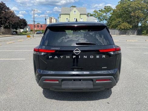 Used 2022 Nissan Pathfinder S image 6