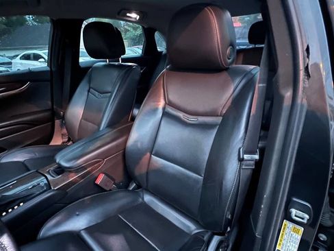 Used 2013 Cadillac XTS Luxury image 16