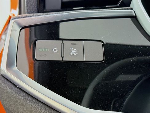 New 2025 Audi Q3 2.0T Premium image 10