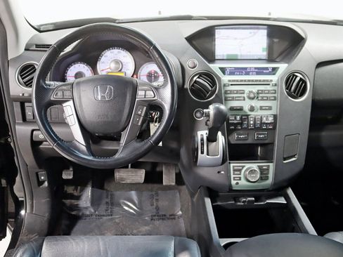 Used 2010 Honda Pilot Touring image 14