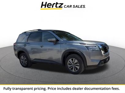 Used 2025 Nissan Pathfinder SV