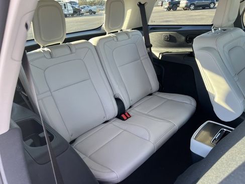 New 2026 Lincoln Aviator Reserve w/ Illumination Package image 16