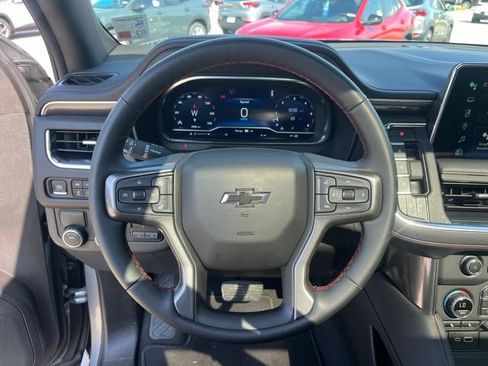 Used 2024 Chevrolet Suburban RST w/ Luxury Package RWD image 18