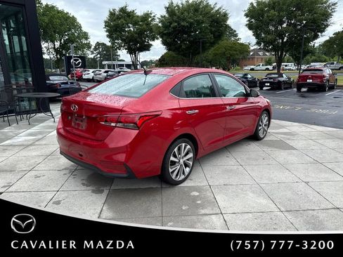 Used 2022 Hyundai Accent Limited FWD image 7