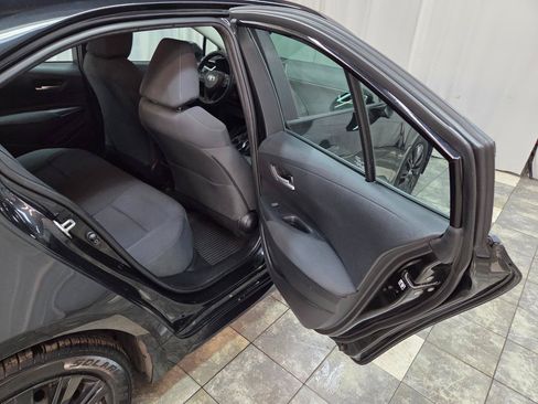 Used 2020 Toyota Corolla LE FWD image 14
