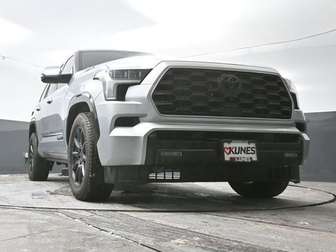 Used 2024 Toyota Sequoia Platinum AWD/4WD image 27