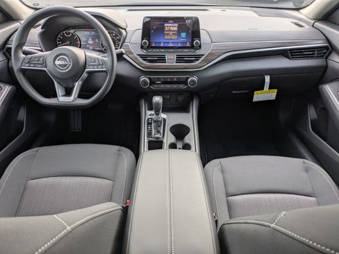 New 2025 Nissan Altima 2.5 SV image 15
