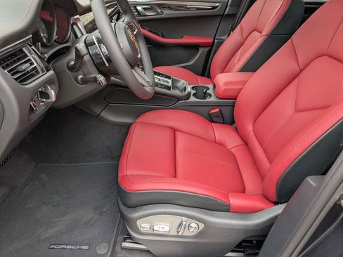 New 2026 Porsche Macan S image 25