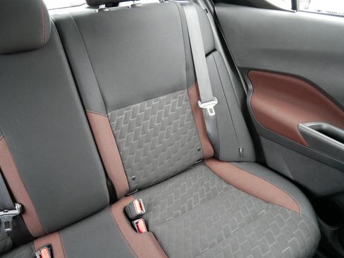 Certified 2023 Nissan Kicks SR image 14