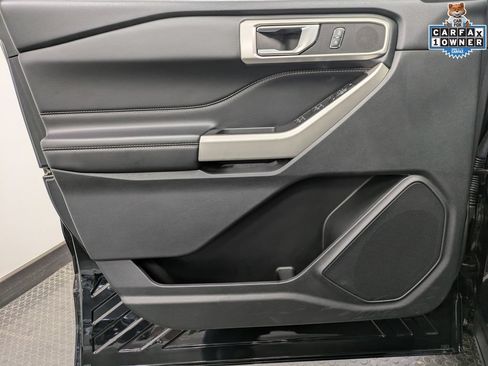 Certified 2022 Ford Explorer XLT w/ Equipment Group 202A AWD/4WD image 11