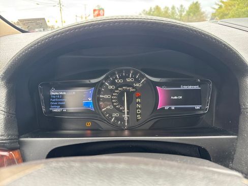 Used 2014 Lincoln MKX AWD w/ Equipment Group 102A image 16