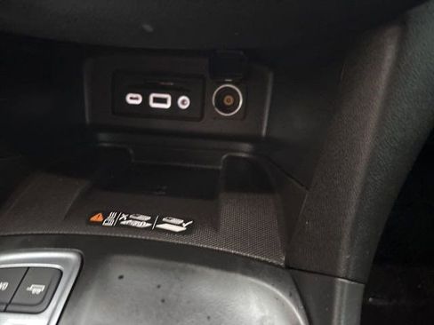 Used 2020 Chevrolet Equinox Premier image 26