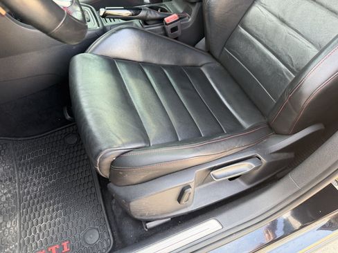 Used 2021 Volkswagen GTI SE FWD image 19