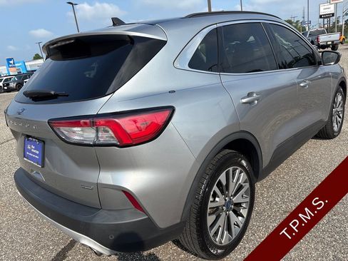 Used 2022 Ford Escape Titanium FWD image 26