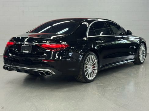 Used 2024 Mercedes-Benz S 63 AMG S w/ Carbon Fiber Exterior Package image 15
