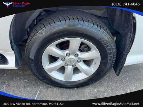 Used 2014 Lexus GX 460 Luxury AWD/4WD image 17