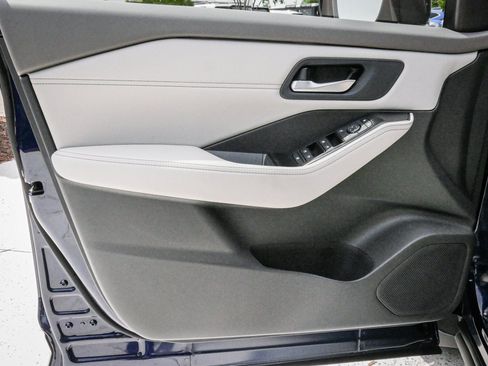 Used 2026 Nissan Rogue Dark Armor FWD image 14