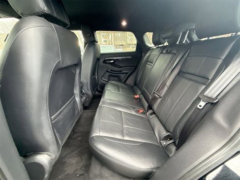 Used 2020 Land Rover Range Rover Evoque SE image 24