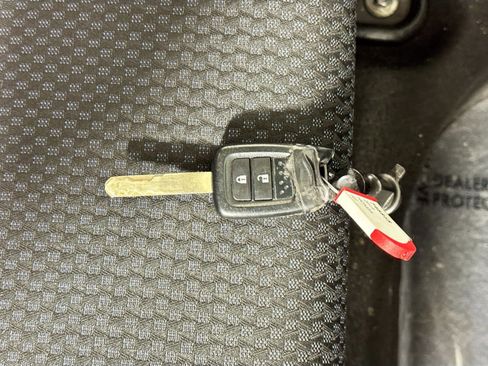 Used 2019 Honda Fit LX image 33