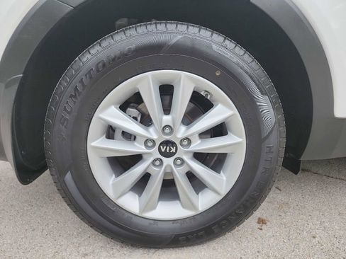 Used 2020 Kia Sorento LX w/ LX I4 Convenience Package FWD image 12
