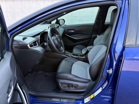 Used 2023 Toyota Corolla XSE FWD image 3