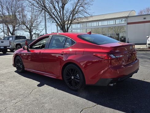 Certified 2025 Toyota Camry SE w/ Convenience Package image 7