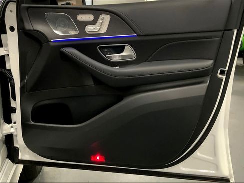 Used 2025 Mercedes-Benz GLE 53 AMG 4MATIC Coupe image 21