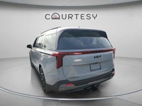 New 2026 Kia Carnival SX Prestige FWD image 2