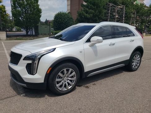 Used 2023 Cadillac XT4 Premium Luxury w/ Enhanced Visibility Package AWD/4WD image 1