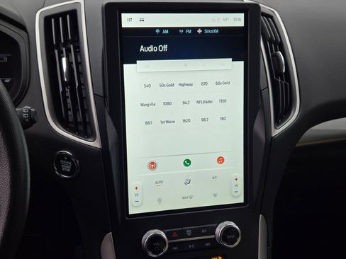 Used 2024 Ford Edge SE image 23