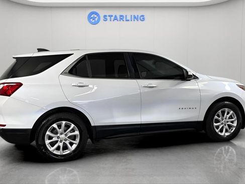 Used 2018 Chevrolet Equinox LT FWD image 11