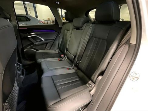 Certified 2025 Audi Q5 Premium w/ Convenience Package AWD/4WD image 26