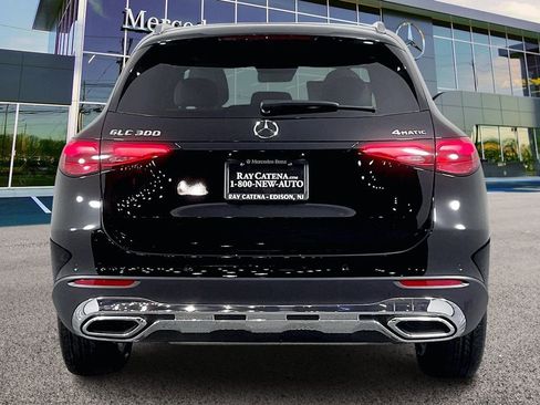 Used 2026 Mercedes-Benz GLC 300 4MATIC image 4