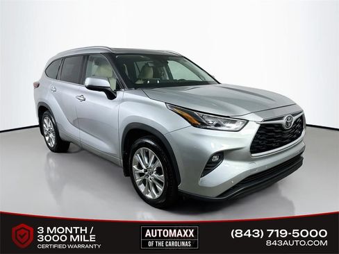 Used 2023 Toyota Highlander Limited AWD/4WD image 1