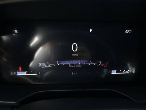 New 2025 Jeep Grand Cherokee L Altitude image 4