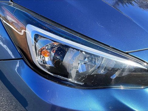 Used 2019 Subaru Crosstrek 2.0i Premium w/ Moonroof Package image 26