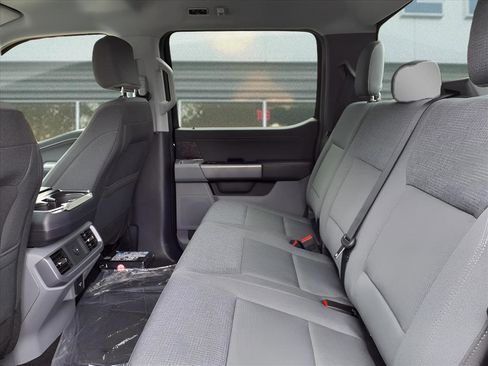 New 2025 Ford F150 Lightning XLT image 6