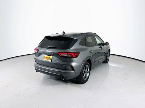 Used 2023 Ford Escape ST-Line FWD image 9