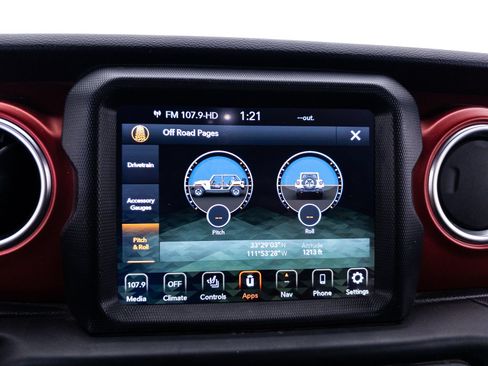 Used 2022 Jeep Wrangler Unlimited Rubicon w/ Cold Weather Group AWD/4WD image 9