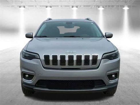 Used 2019 Jeep Cherokee Limited image 3