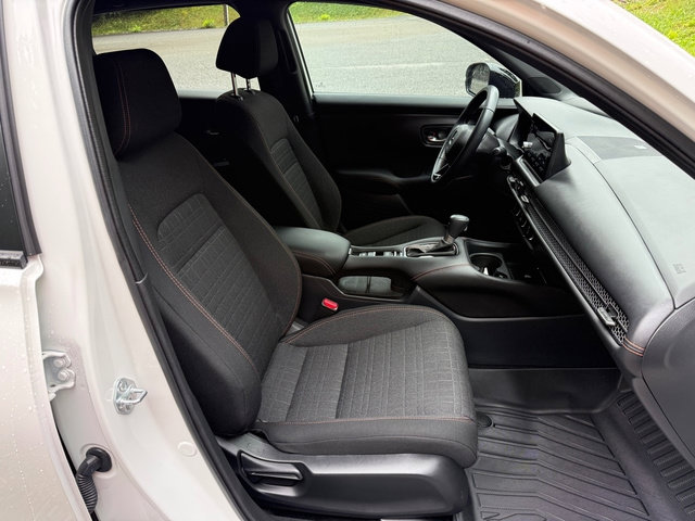 Used 2026 Honda HR-V Sport image 16