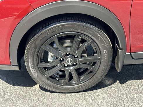 Certified 2022 Nissan Kicks SR FWD image 13
