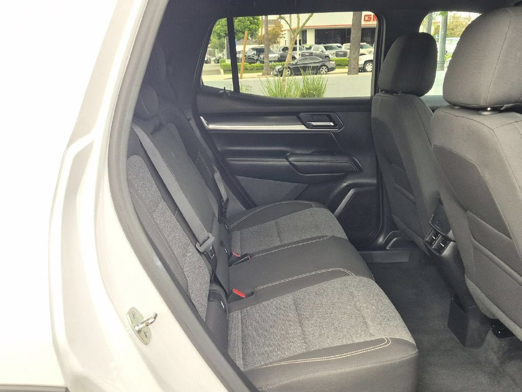Used 2026 GMC Terrain Elevation FWD image 30