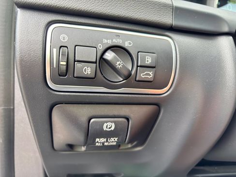 Used 2014 Volvo S60 T5 AWD/4WD image 38
