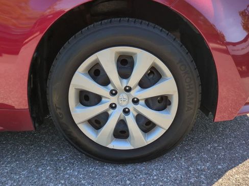 Certified 2025 Toyota Corolla LE FWD image 11