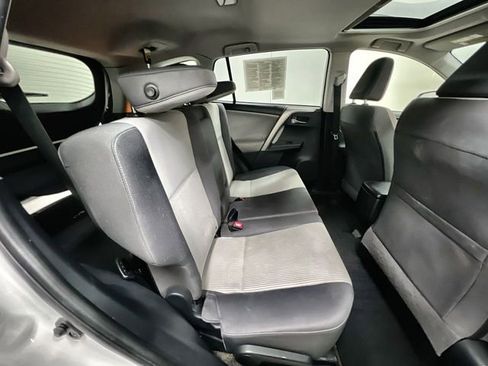 Used 2015 Toyota RAV4 XLE AWD/4WD image 24
