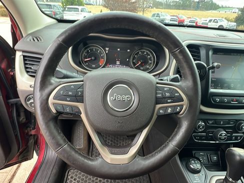 Used 2014 Jeep Cherokee Trailhawk w/ Technology Group image 27