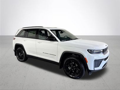New 2026 Jeep Grand Cherokee Altitude