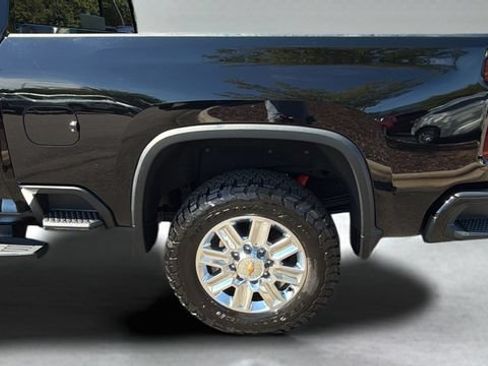 Used 2020 Chevrolet Silverado 2500 High Country w/ Z71 Off-Road Package AWD/4WD image 38