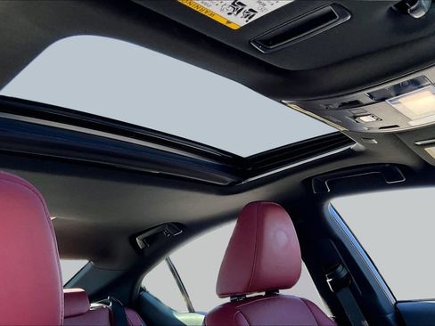 Used 2025 Lexus IS 350 F Sport image 21